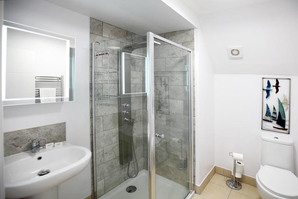 Austens Apartments Торки Екстериор снимка