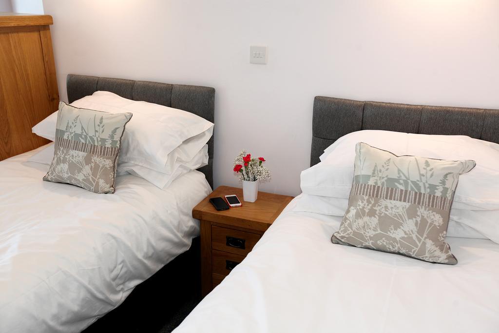 Austens Apartments Торки Екстериор снимка