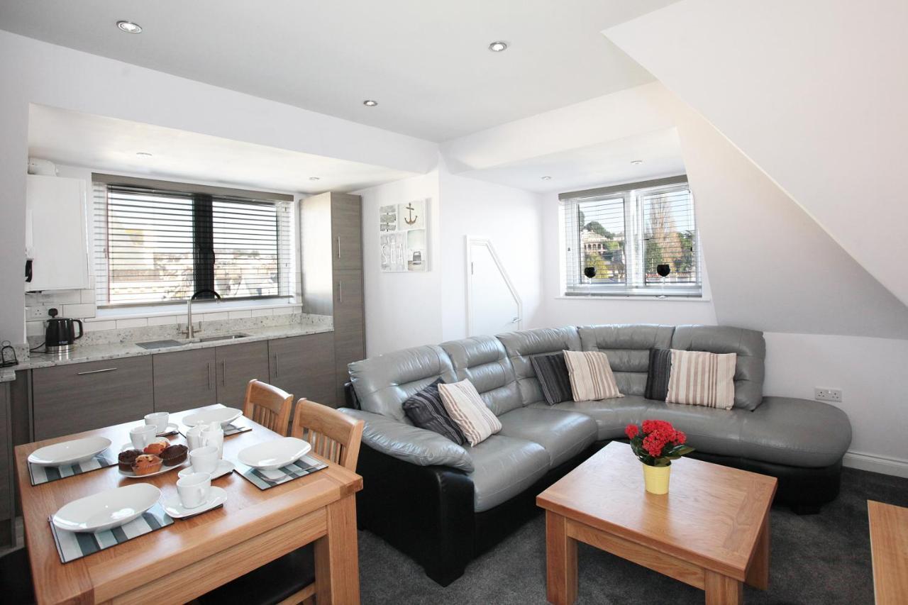 Austens Apartments Торки Екстериор снимка